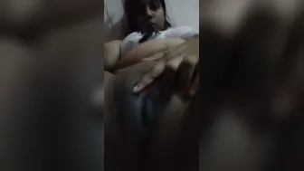 Dark Pussy South Indian Babe Fingering Herself Selfie Footage
