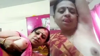 Curvy Tamil Aunty Flashing Her Huge Boobs On Camera Leaked Mms