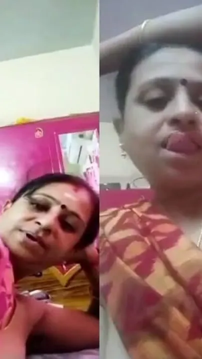 Curvy Tamil Aunty Flashing Her Huge Boobs On Camera Leaked Mms