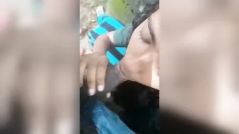 GF Giving Outdoor Blowjob And Showing Her Ass
