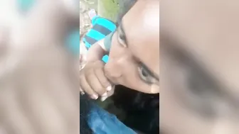 GF Giving Outdoor Blowjob And Showing Her Ass