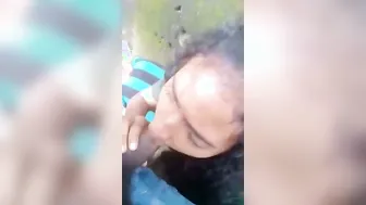 GF Giving Outdoor Blowjob And Showing Her Ass