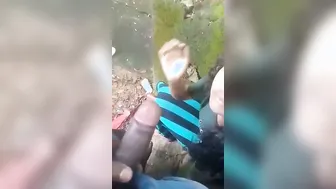 GF Giving Outdoor Blowjob And Showing Her Ass