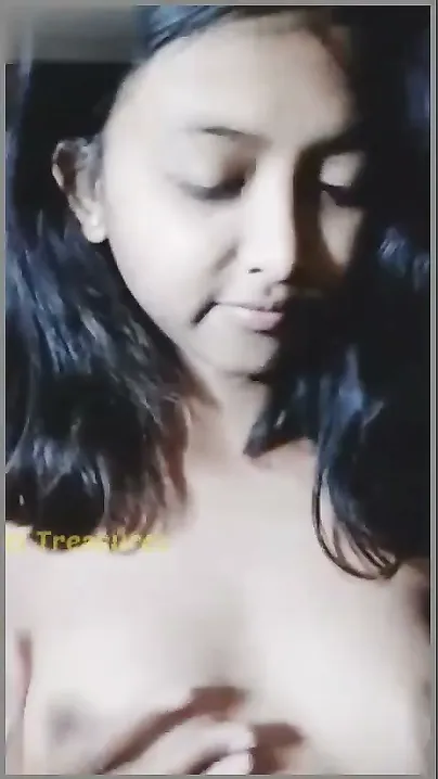 Innocent Desi GF Fingering Virgin Pussy First Time