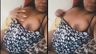 GF Stripping Naked In Private Homemade Clip