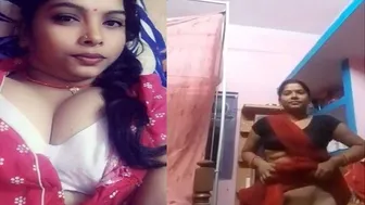 Desi Bhabhi Lifting Saree Showing Pussy For Lover