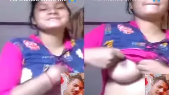 Cute GF Showing Her Naked Body For The First Time