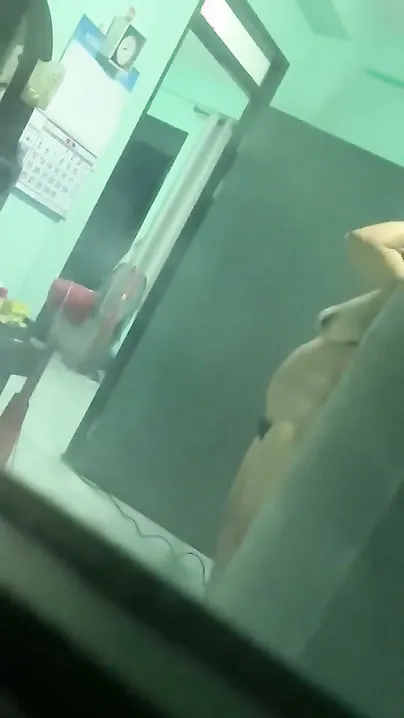 Village Aunty Caught Completely Naked On Hidden Camera Video