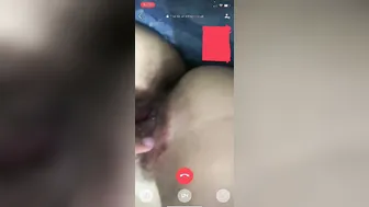 Mumbai GF Getting Naked On Video Call Showing Pussy
