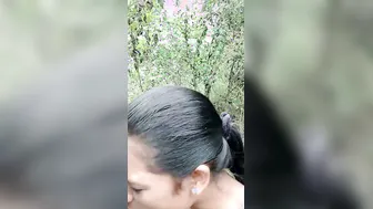 Young House Maid Giving Outdoor Blowjob Behind The Building