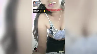 Desi Babes Going Live Showing Everything In Private Video Chat