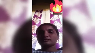Tamil GF From Chennai Exposing Her Perfect Boobs Alone