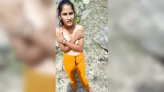 Fair Boobed Babe Getting Wild Outdoors In Indian Fields Caught