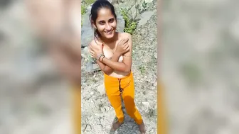 Fair Boobed Babe Getting Wild Outdoors In Indian Fields Caught