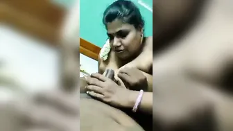 Tamil Babe Giving Sloppy Blowjob Flashing Her Big Tits Too