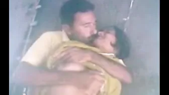 South Indian GF Getting Wild With Boyfriend At His Flat