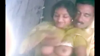 South Indian GF Getting Wild With Boyfriend At His Flat