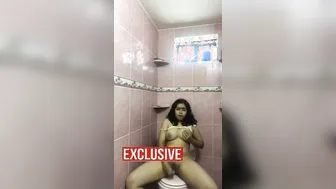 Chubby Indian Girl Fingering Herself Moaning In Leaked Footage