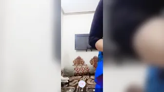 Thick Booty Babe Fingering Herself In Front Of Bathroom Mirror