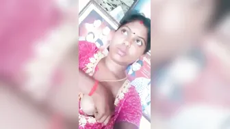 South Indian Wife Showing Her Heavy Milky Breasts On Camera