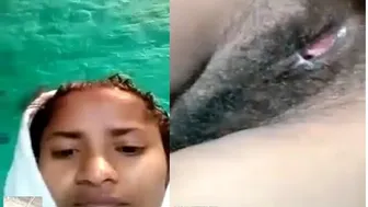 Horny Bhabhi Exposing Herself During Late Night Video Call Fun