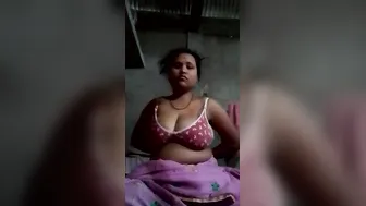 Horny Bhabhi Showing Big Tits And Fingering Herself On Camera