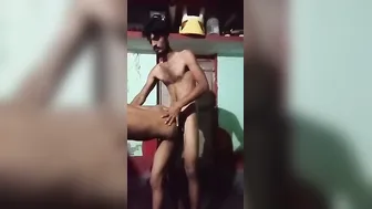 Young Lovers Fucking Standing Up In Private Leaked Amateur Clip