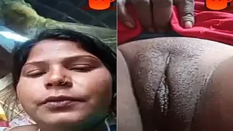 Village Bhabhi Spreading Her Pussy Cheating On Her Husband