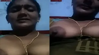 Indian Wife Teasing Topless In Arousing Leaked Video Clip
