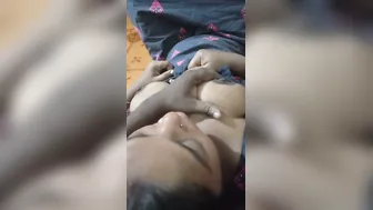Married Tamil Wife Getting Her Tits Squeezed In Leaked Mms