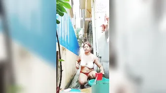 Indian Girl Bathing Naked Outside Caught On Hidden Cam Clip