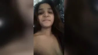 Young GF Stripping Naked For Private Mms Teasing Him Bad