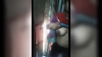 Village Babe Showing And Squeezing Her Boobs In Leaked Selfie