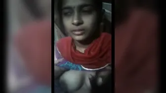 Village Babe Showing And Squeezing Her Boobs In Leaked Selfie