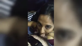 Indian GF Sucking His Big Dick In Homemade Leaked Clip