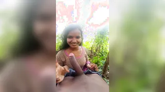 Horny GF Deepthroating Big Cock In Leaked Video