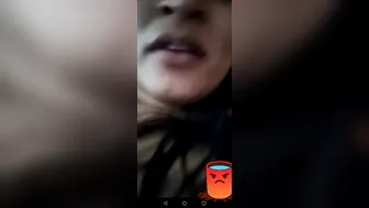Slim Married Bhabhi Getting Naked On Video Call Seducing Boyfriend