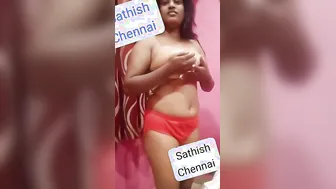 Chennai Married Woman Flashing Massive Boobs To Stranger