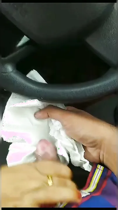 Mallu Aunty Sucking Cock In Backseat Caught On Phone
