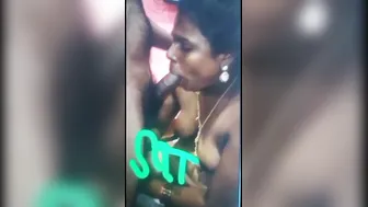 Mallu Slut Servicing Her Customer Behind Closed Doors For Cash