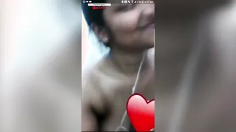 Sri Lankan GF Stripping Naked During Late Night Video Call