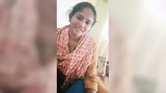 College Girl Earning Cash By Sucking Off Stranger In His Car