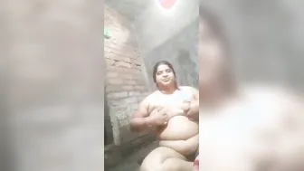 Busty Bhabhi Bathing Naked Caught On Camera In Bathroom