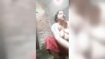 Busty Bhabhi Bathing Naked Caught On Camera In Bathroom