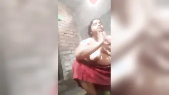 Busty Bhabhi Bathing Naked Caught On Camera In Bathroom