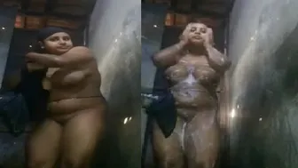 Bangla Babe Bathing Naked Flaunting Her Big Bouncing Boobs Sexy