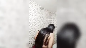 Girl Bathing Naked Showing Huge Boobs To Peeping Boyfriend