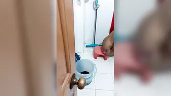 Slim Desi GF Bathing Naked In Shower Hidden Camera