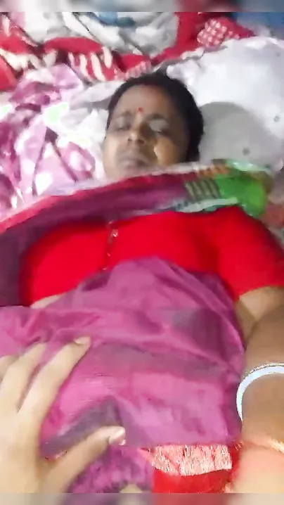 Mature Aunty Getting Pussy Fucked Deep In Leaked Sex Tape