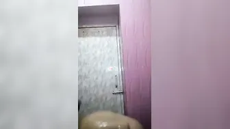 Married Bhabhi Bathing Nude Exposing Her Massive Wet Boobs
